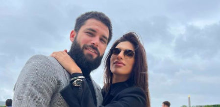 Jota Peleteiro y su prometida Míriam