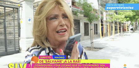 La desternillante llamada de Lydia Lozano a la RAE en directo: “Para empezar, no me insulte”