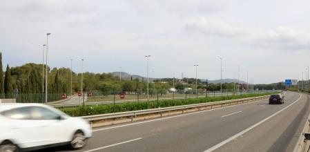 Punto de la C32 en Cubelles donde ha fallecido un motorista