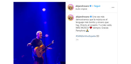 Alejandro Sanz durante su concierto en Pamplona