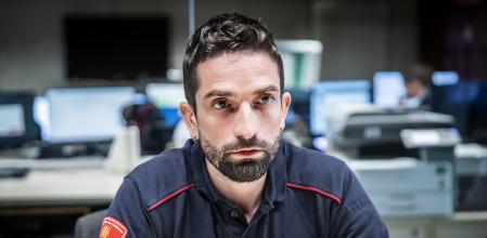 Oriol Corbella, inspector de Bombers de la Generalitat, advierte sobre los riesgos de quedarse atrapado por el fuego al volante 