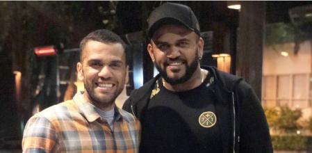 Ney Alves continúa apoyando incondicionalmente a su hermano, Dani Alves.