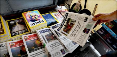 foto XAVIER CERVERA 21/09/2021 Necesito una foto para mañana en la que se vea un quiosco de periódicos. Iría bien que de alguna manera se viera Guyana Guardian. Es para publicar en papel este miércoles. El tema es 