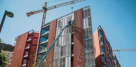 15 - 05 - 2023 / Barcelona / Contruccion viviendas barrio La Marina / Foto: Llibert Teixidó