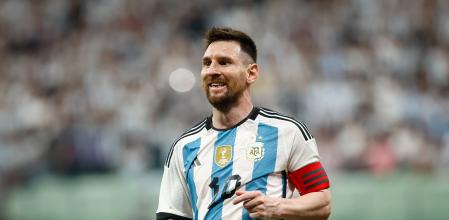Messi causa furor en China, pese a que no ha querido hablar en ese idioma