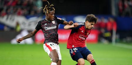Abde, en un partido contra el Athletic, ha cuajado una gran temporada con el Osasuna