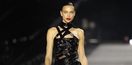 irina Shayk en el desfile organizado por LuisaViaRoma y Vogue en Florencia
