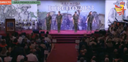 El alocado baile de los premios del Ejército de Tierra español que ha indignado a muchos: “Es una vergüenza”