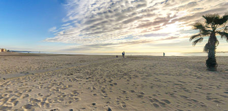 Playa Paella de Torredembarra, en la que ha fallecido el hombre de 87 años este miércoles