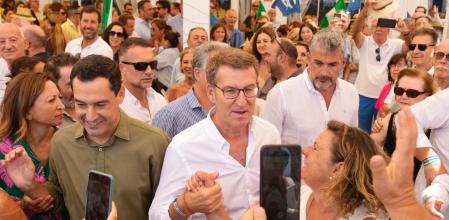 Alberto Núñez Feijóo cerró la campaña electoral en Málaga, donde compartió mitin con Juanma Moreno, y en Galicia, con Alfonso Rueda