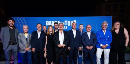 El presidente Joan Laporta y los miembros de la directiva en la  cena de bienvenida a la expedición barcelonista en Los Ángeles