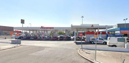 Las gasolineras más baratas en sentido Madrid son Alcampo en Alcorcón (Madrid) para gasolina, seguida de Petroprix, también en Alcorcón.