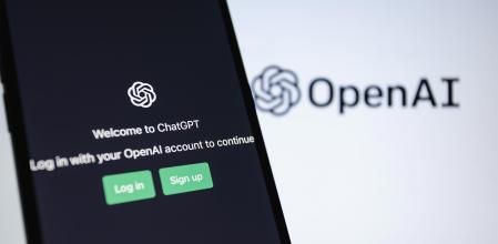 Un usuario entrando en el chatbot ChatGPT