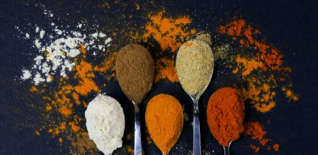 Las especias y hierbas, consumidas con moderación, traen beneficios a la salud de las mujeres embarazadas.