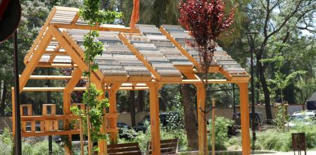 La pérgola colocada en el barrio de Benicalap, en València, dentro del proyecto Grow Green
