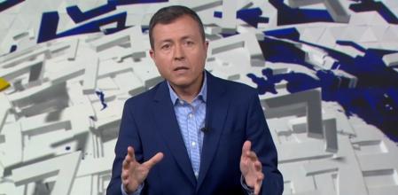 El presentador Manu Sánchez en los informativos de Antena 3