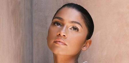 Zendaya con su impactante estilismo para celebrar su 27 cumpleaños