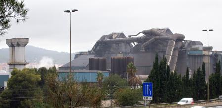 Exterior de la empresa Celsa en el polígono industrial de Sant Vicenç, en Castellbisbal