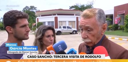 Tenso encontronazo entre un reportero y el abogado de Daniel Sancho
