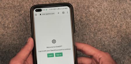 ChatGPT se puede usar también en dispositivos móviles