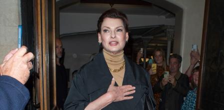 Linda Evangelista reaparece en la London Fashion Week
