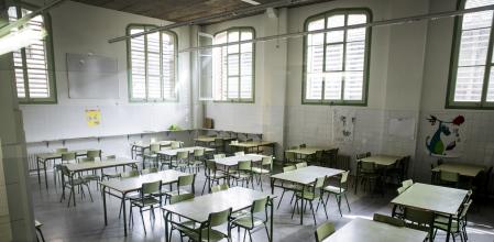 Una clase vacía en un instituto de Barcelona