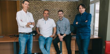 Jesús Iglesias (Director de Tecnología), Ángel Navarro (Director de Operaciones)
José Manuel Sanchis (Director de Negocio),. Fernando Pérez Borrajo (Director Corporativo)