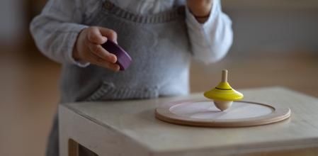 Los muebles Montessori favorecen la independencia.