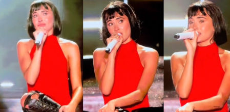 Aitana se rompe en su último concierto en Valencia: 
