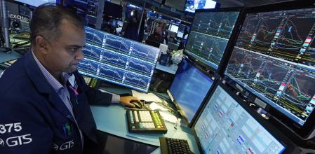 Un trader en la Bolsa de Nueva York