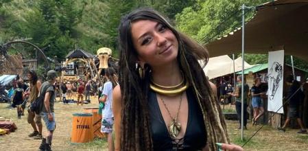 Shani Louk, alemana de 22 años que estaba en un festival musical en el sur de Israel y que aparece, muerta o inconsciente, en un vídeo de Hamás