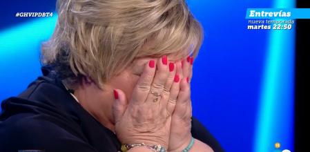 Karina, con lágrimas en los ojos, abandona la casa de Gran Hermano VIP 8 debido a sus desafíos físicos y la nostalgia por su familia