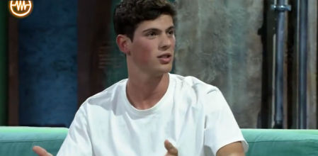 Jorge Prado, piloto español de motocross, durante su entrevista con David Broncano