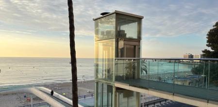 El ascensor que une el Raval Roig con el Postiguet y la avenida Juan Bautista Lafora sufre frecuentes y largas averías.