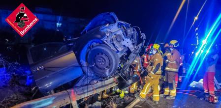 Imagen de uno de los vehículos implicados en el grave accidente ocurrido la noche del 17 de octubre en Torrevieja.