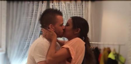 La presentadora celebra su octavo aniversario de boda con el chef.