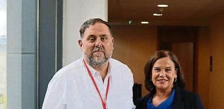 GRAF3233. DUBLÍN, 24/10/2023.- El presidente de Esquerra Republicana, Oriol Junqueras, se reunió este martes en Dublín con la presidenta del Sinn Féin, Mary Lou McDonald (en la imagen), y el portavoz de Asuntos Exteriores de esta formación nacionalista, Matt Carthy, en la segunda jornada de un viaje de cuatro días a Irlanda e Irlanda del Norte. EFE/ ERC vía red social X - SOLO USO EDITORIAL/SOLO DISPONIBLE PARA ILUSTRAR LA NOTICIA QUE ACOMPAÑA (CRÉDITO OBLIGATORIO) -
