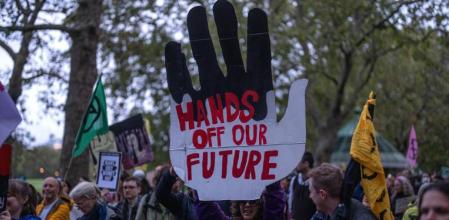 LONDON, ENGLAND - OCTOBER 19: Climate protesters take part in a 'Festival of Resistance' march on October 19, 2023 in London, England. Extinction Rebellion (XR) activists are marching from Marble Arch to Wellington Arch, demanding accountability from the fossil fuel industry for their immense profits at the expense of the planet. (Photo by Carl Court/Getty Images)
