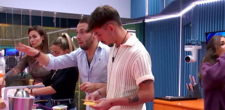 José Antonio Avilés, concursante de 'GH VIP 8', abandona temporalmente la casa de Guadalix de la Sierra para cumplir con una citación judicial