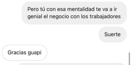 La conversación entre el hostelero y el camarero.