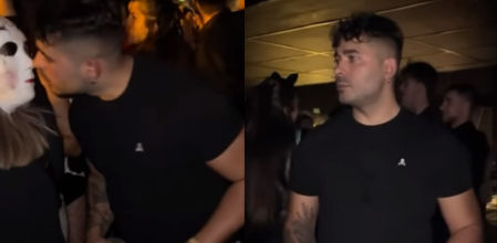Incómodo momento en una fiesta de Halloween: un joven intenta dar un beso a una desconocida disfrazada de 'The Purge', sin percatarse de que su máscara está al revés
