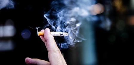 Sanidad financia el Recigarum, un fármaco para dejar de fumar en 25 días: requisitos para conseguirlo