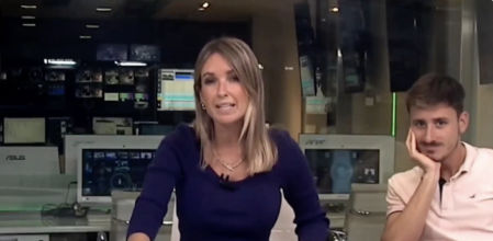 Empiezan las prácticas como presentadores de televisión y se ponen a prueba con canciones de reguetón: “Suena espectacular”