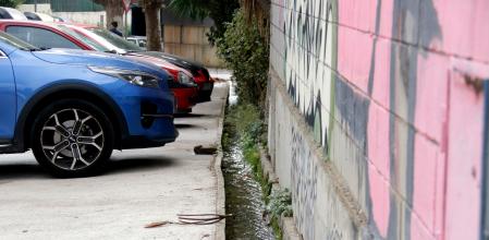 La fuga de agua de Canyet lleva 18 años vertiendo agua al alcantarillado.