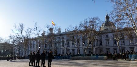 11/ 02/ 2019 MADRID. Foto Dani Duch. Jucio del 1-0 en el tribunal supremo Plaza Villa de Paris