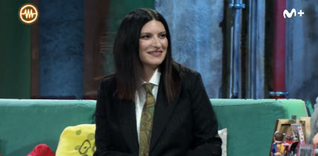 La cantante italiana Laura Pausini visita 'La Resistencia'