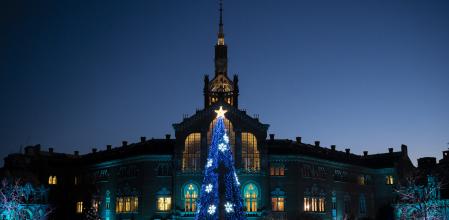 Inicio del espacio Navideño y espectáculo de luces en el Recinto Modernista del Hospital Sant Pau, en Barcelona, 21 de Noviembre de 2023.