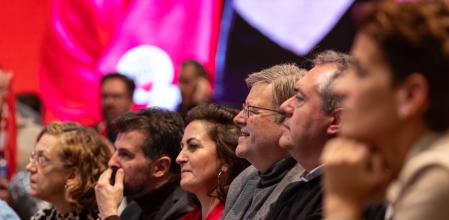 Ximo Puig, en el centro, esta mañana de domingo en el acto del PSOE celebrado en Madrid.