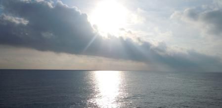 Azul de mar y cielo en Lloret.
