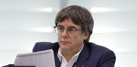 Strasbourg (France), 22/11/2023.- Former Catalan regional premier Carles Puigdemont attends a formal sitting at the European Parliament in Strasbourg, France, 22 November 2023. The EU Parliament's session runs from 20 until 23 November 2023. (Francia, Estrasburgo) EFE/EPA/RONALD WITTEK